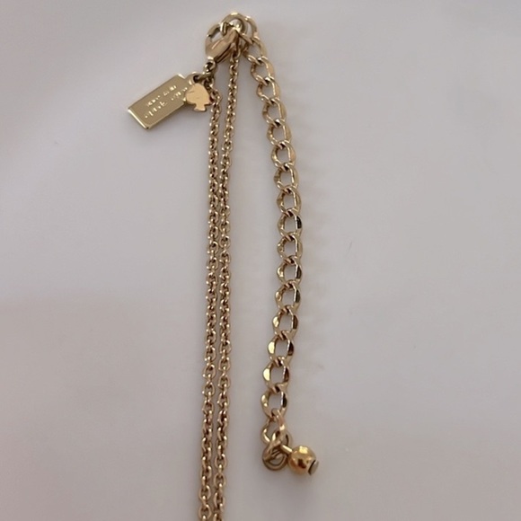 KATE SPADE • Brilliant Statement Tri-Prong Clear Crystal Pendant Gold Necklace - Picture 4 of 7